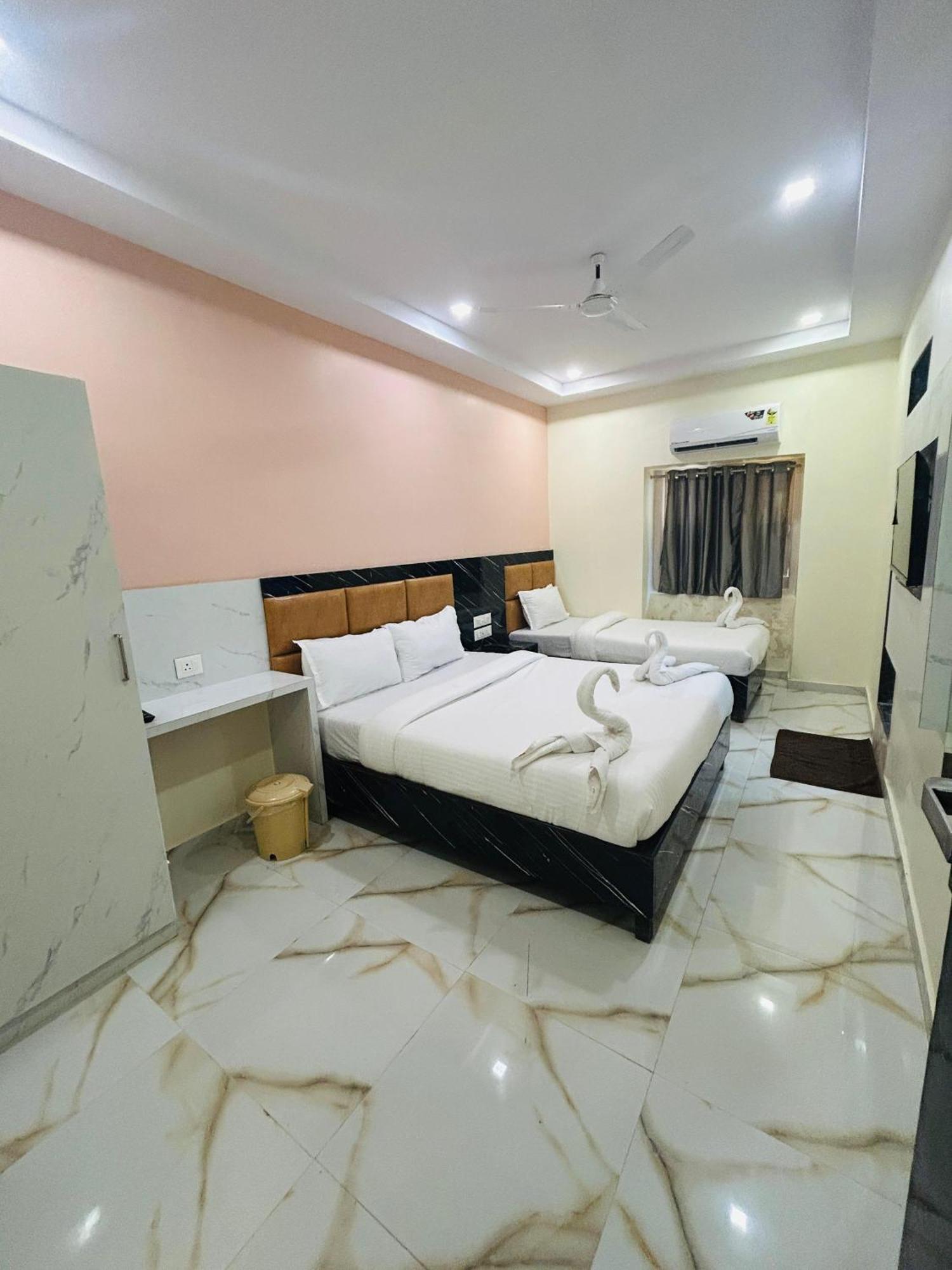 Hotel Rinza Residency Мумбаї Екстер'єр фото