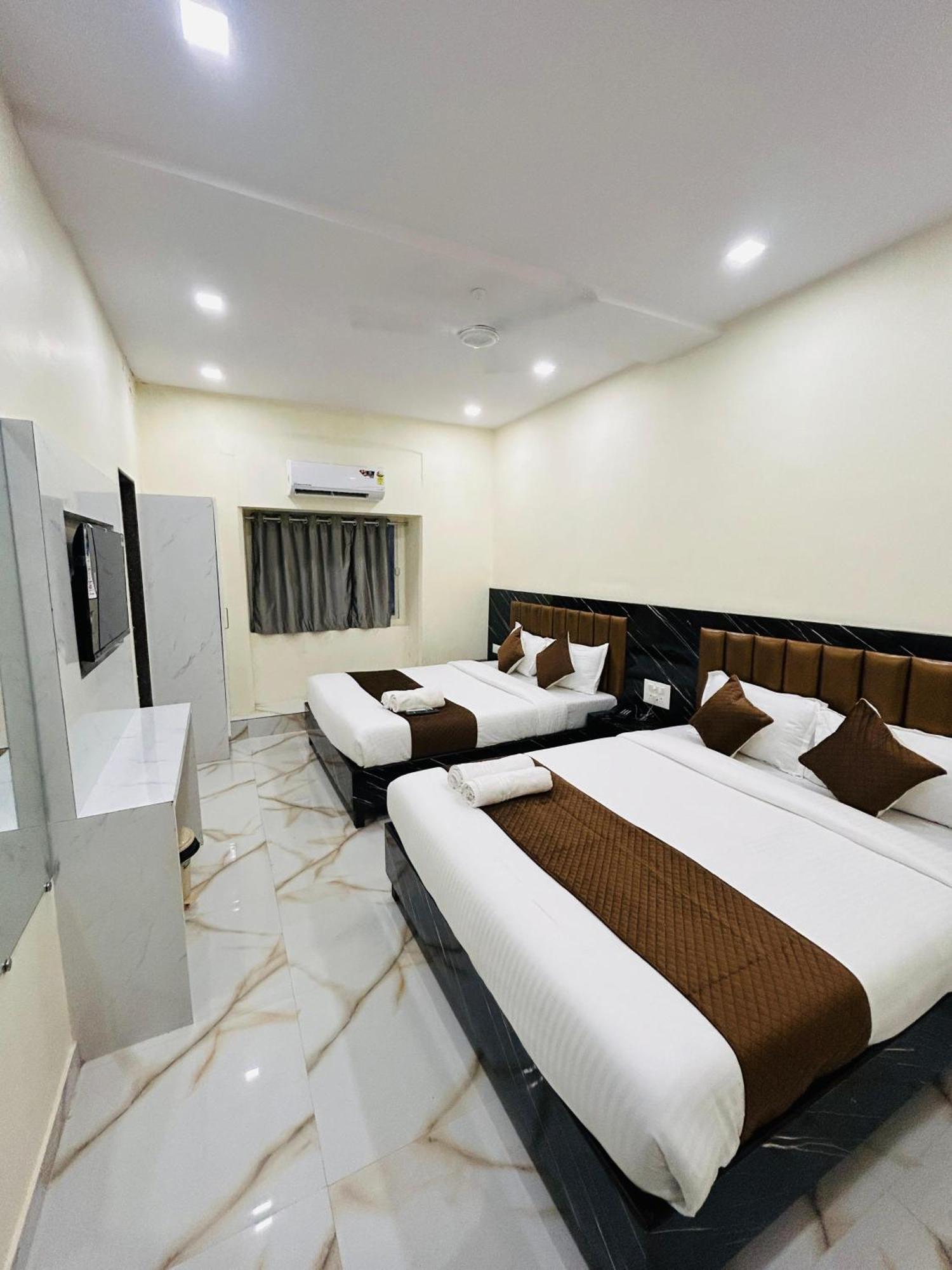 Hotel Rinza Residency Мумбаї Екстер'єр фото